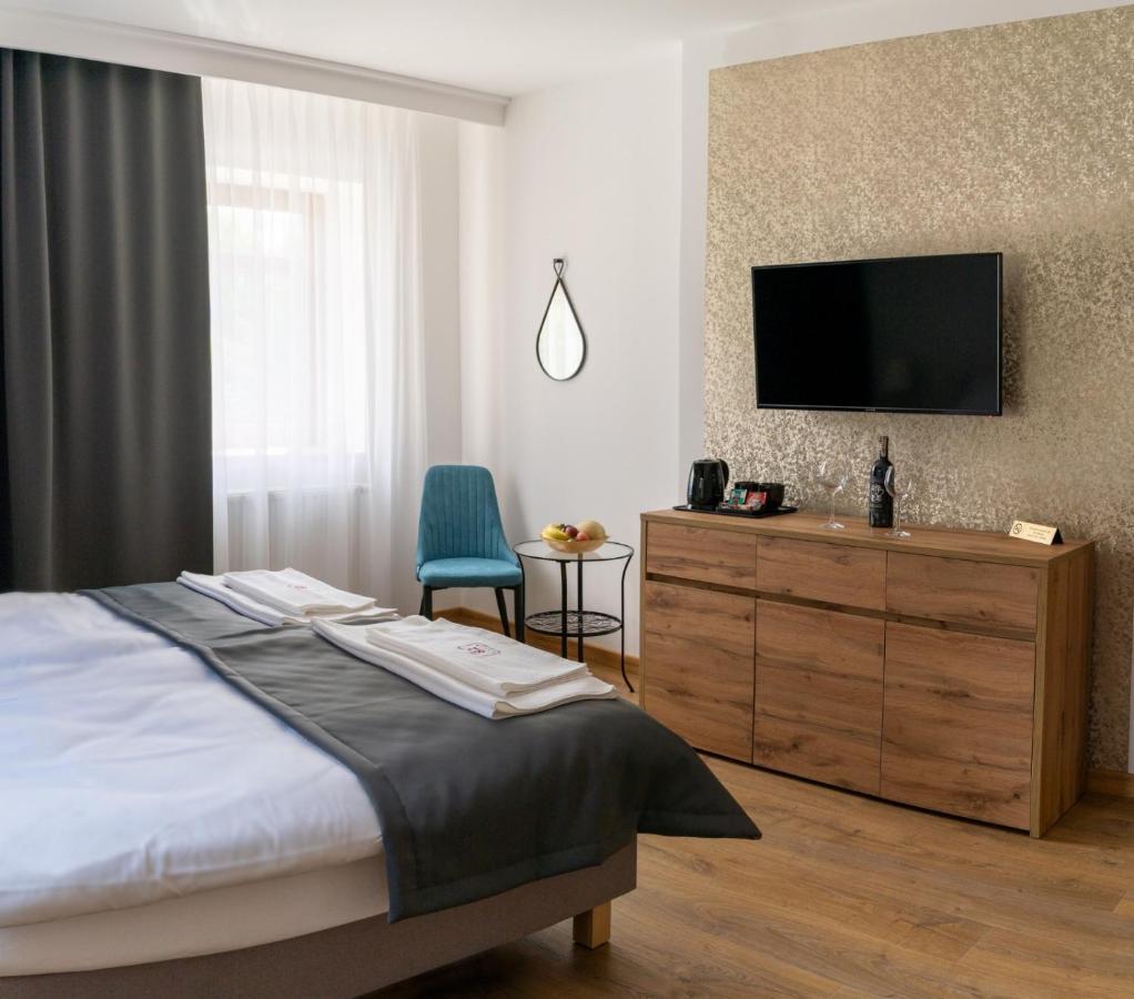 Apartamenty, Boutique Rooms Villa 82, Miejsce Prkingowe 고르주프비엘코폴스키 외부 사진