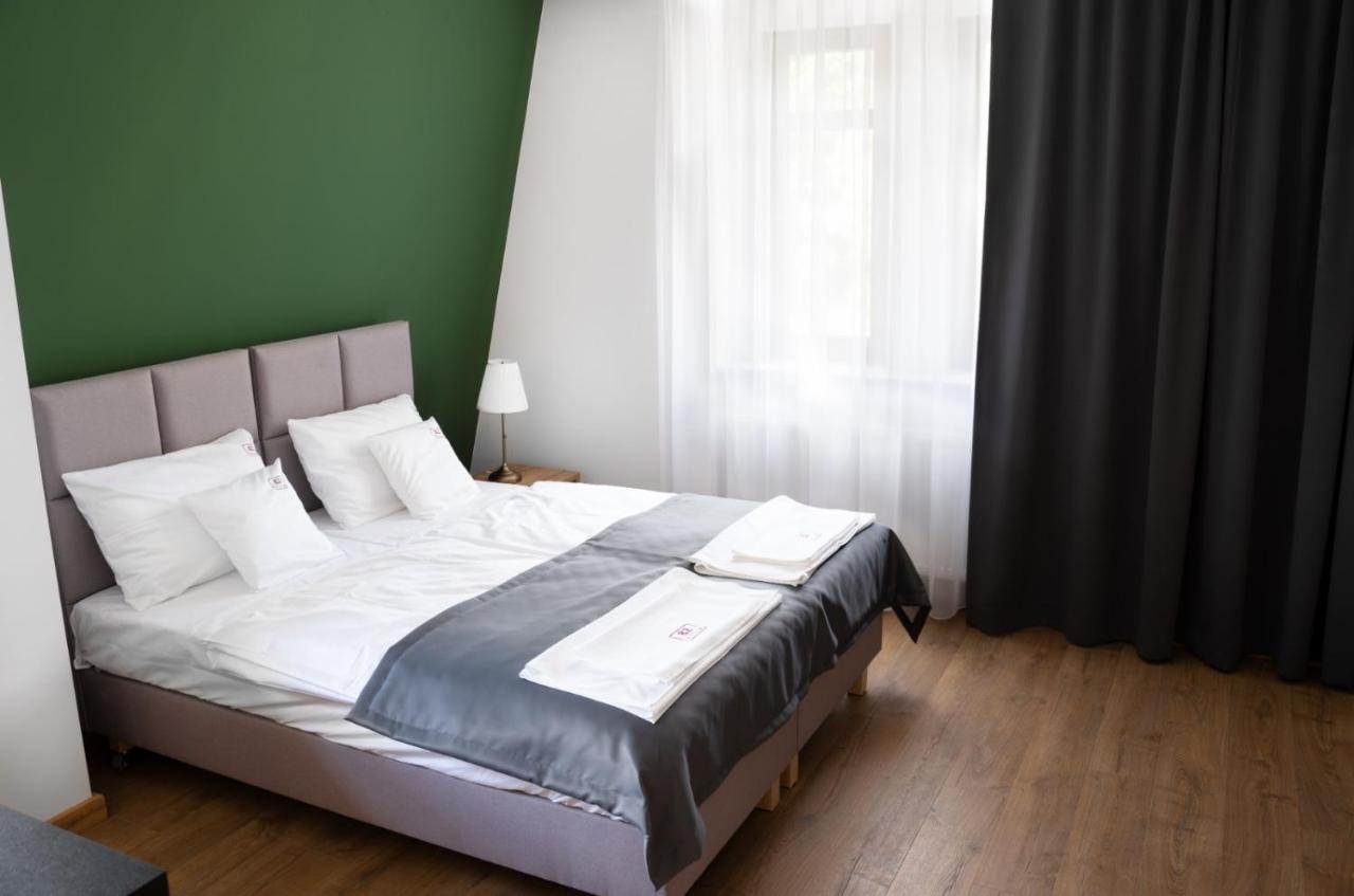 Apartamenty, Boutique Rooms Villa 82, Miejsce Prkingowe 고르주프비엘코폴스키 외부 사진